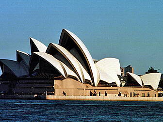 Sydney couple find naked Irish...